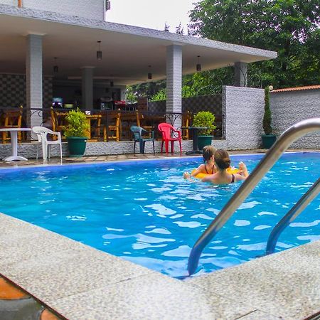 Hulus Hotel Makhinjauri Ngoại thất bức ảnh