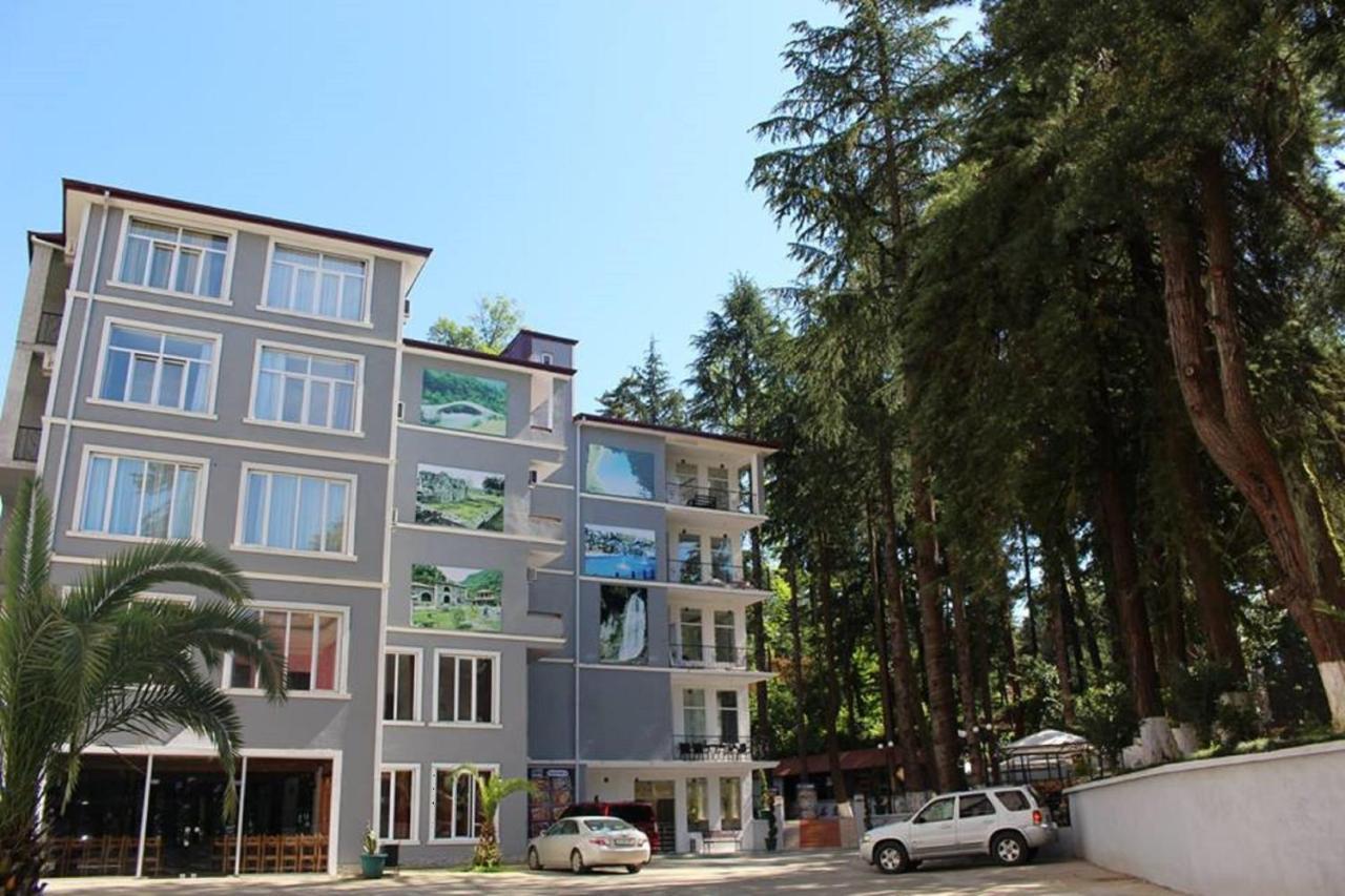 Hulus Hotel Makhinjauri Ngoại thất bức ảnh