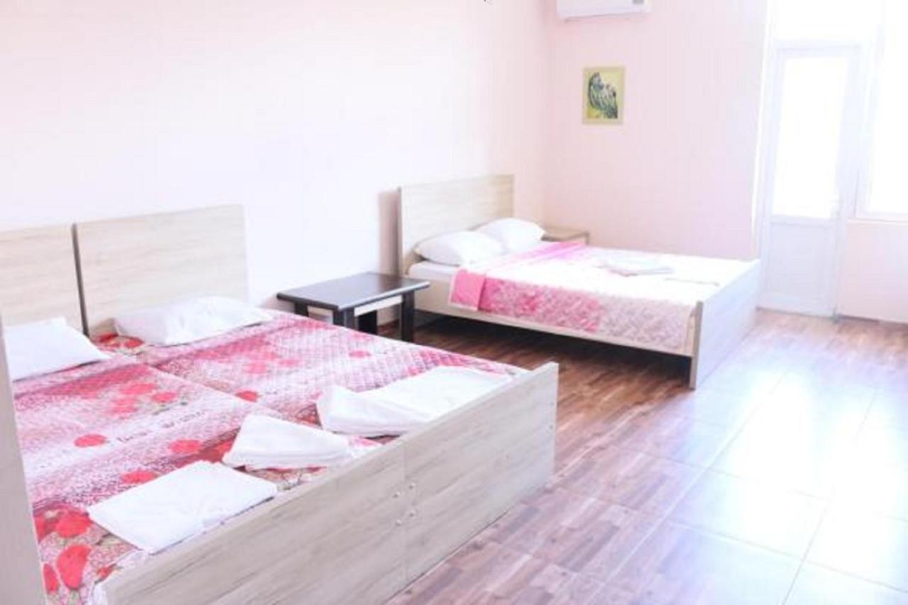 Hulus Hotel Makhinjauri Ngoại thất bức ảnh
