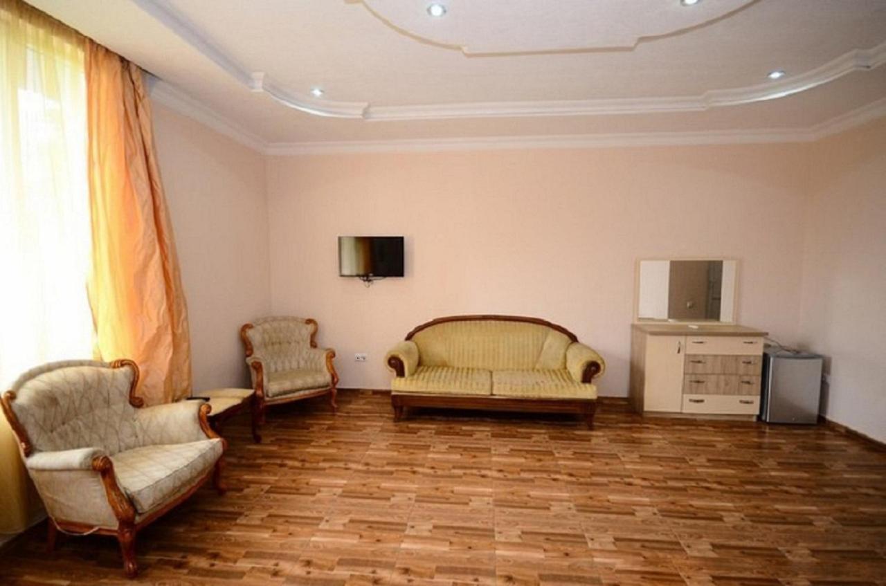 Hulus Hotel Makhinjauri Ngoại thất bức ảnh