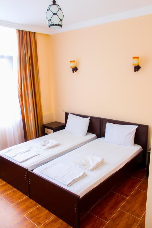 Hulus Hotel Makhinjauri Ngoại thất bức ảnh