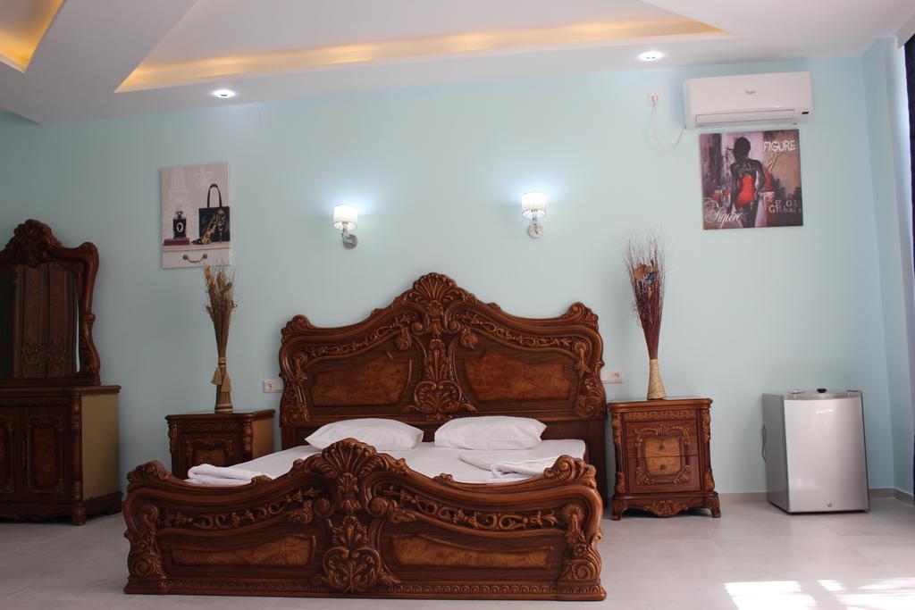 Hulus Hotel Makhinjauri Ngoại thất bức ảnh